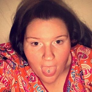 Meet your Posher, Lashia